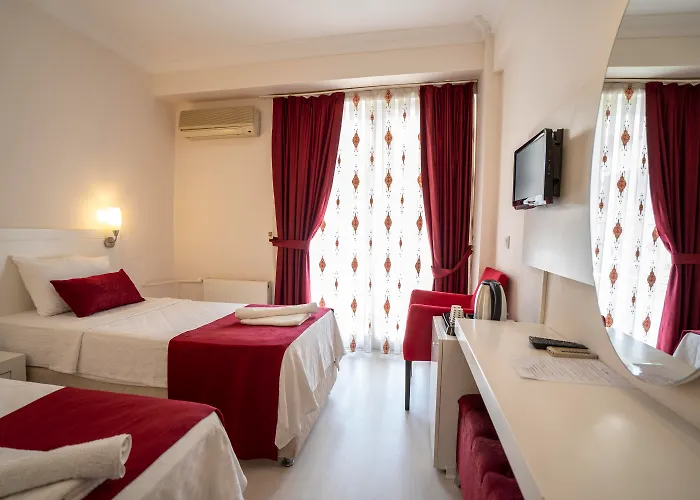 Ayapam Hotel